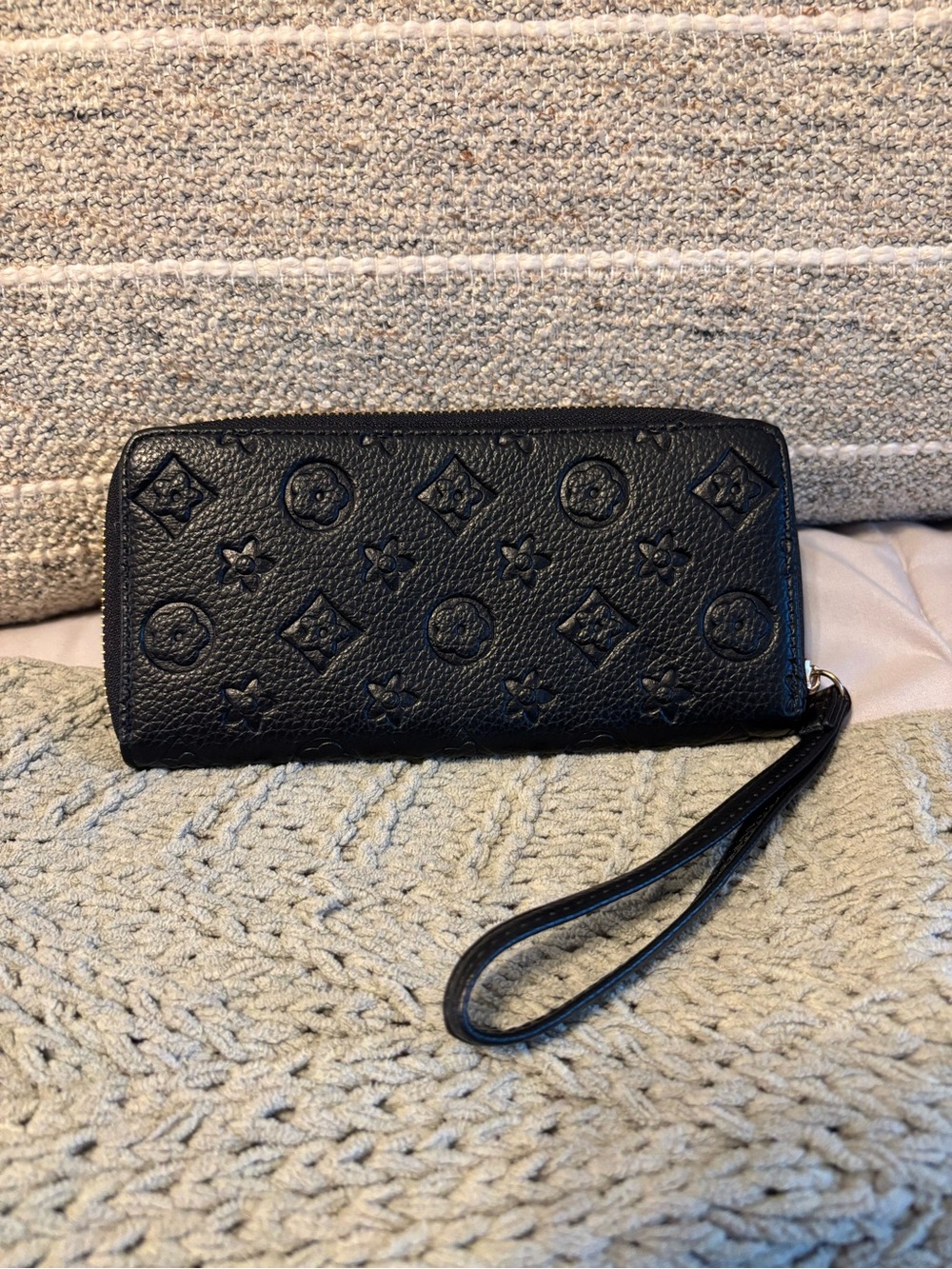 Embossed Leather Wristlet Wallet - Black